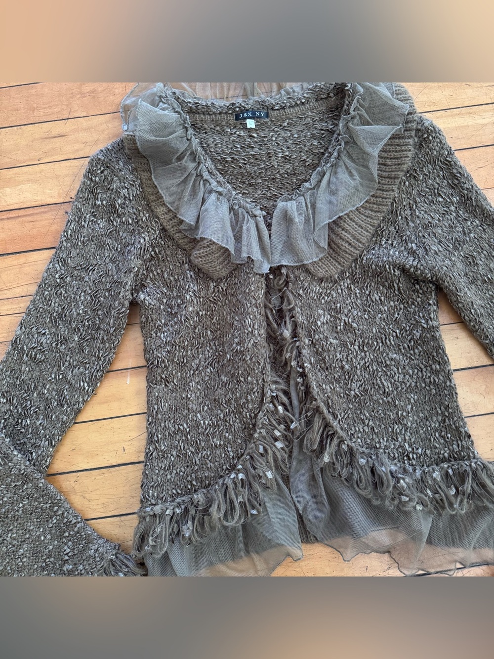 J&X NY Taupe Textured Knit sweater cardigan with Ruffle Trim sage tan green y2k